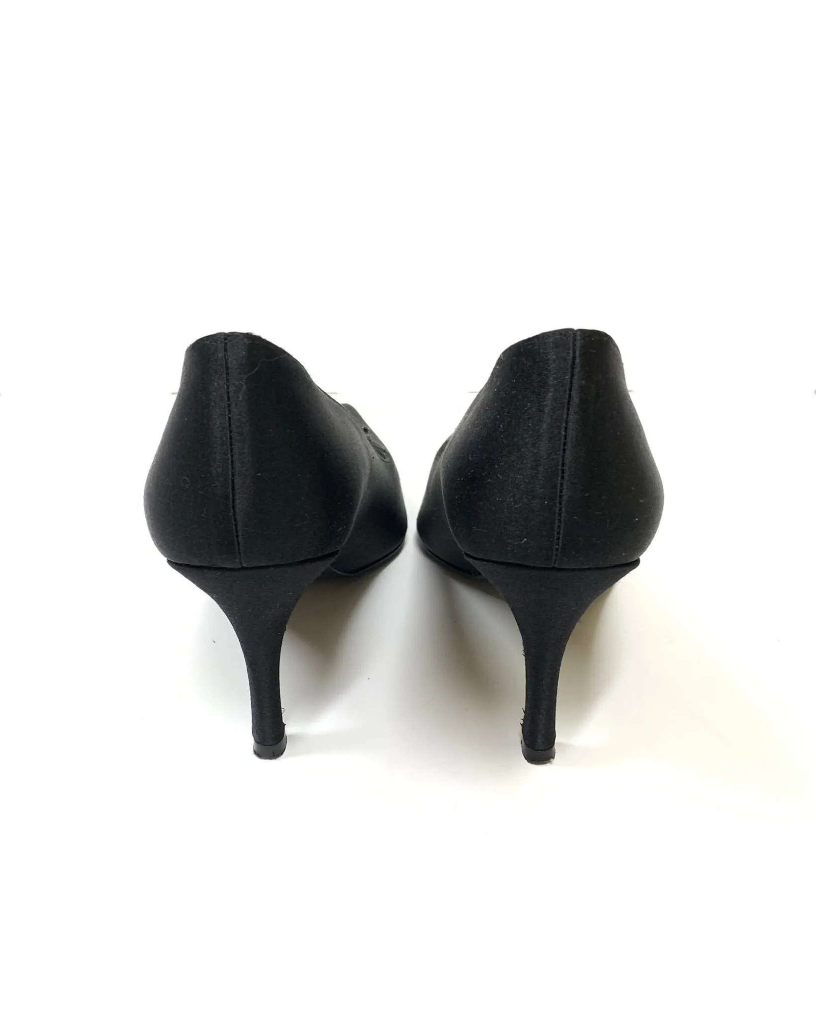 STUART WEITZMAN SATIN POINTED TOE PUMPS SIZE 10