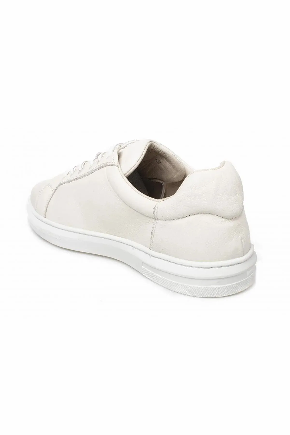 Stylish Everyday Shoes In Beige