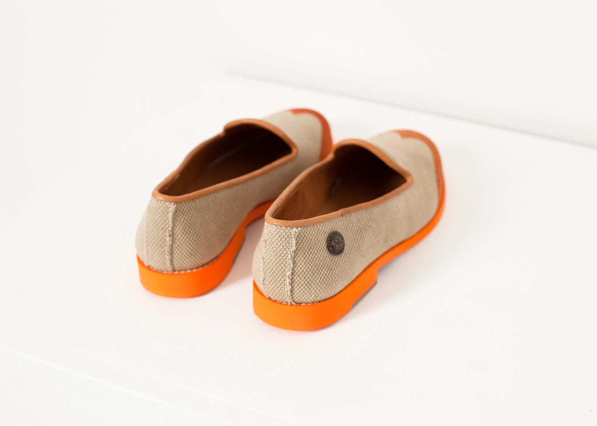 Wingtip Loafer in Orange - A Stylish and Fashionable Choice